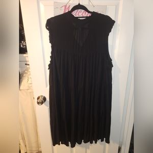 Beautiful plus size black dress